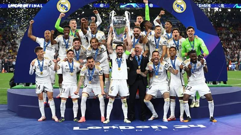 Real Madrid, rekor gelirle tarihe geçti